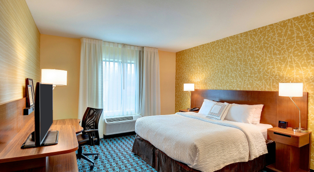 Fairfield Inn & Suites by Marriott Nashville Downtown-MetroCenter, Prenota Hotel Hotel a Tennessee con piscina, Piscina