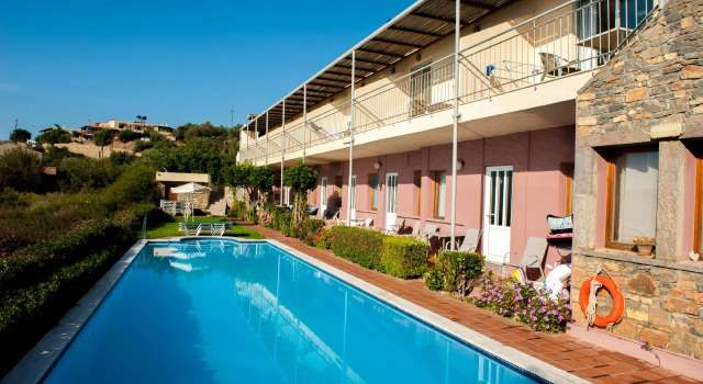 Апартаменты Mirabella Apartments