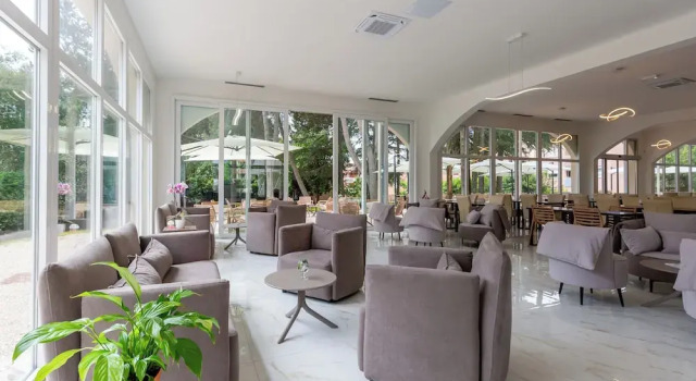 Hotel Emaus, Забронировать Отель Отели Новиград 3 звезды, 3*