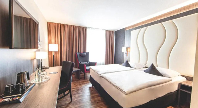 Двухместный номер Standard PLAZA INN Grevenbroich