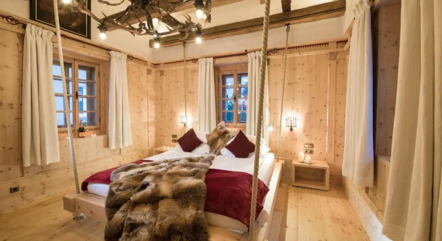 Люкс Tower Hotel Norica - Thermenhotels Gastein mit dem Bademantel direkt in die Therme