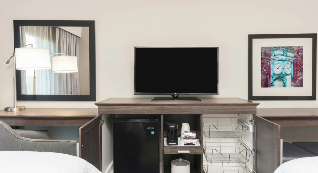 Hampton Inn & Suites Chicago Schaumburg