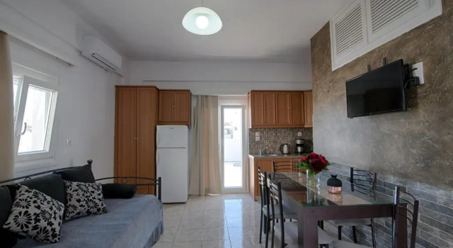 Апартаменты Superior Wisteria Apartments