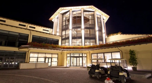 San Donato Golf Resort And Spa, Réserver Complexe hôtelier LʼAquila 