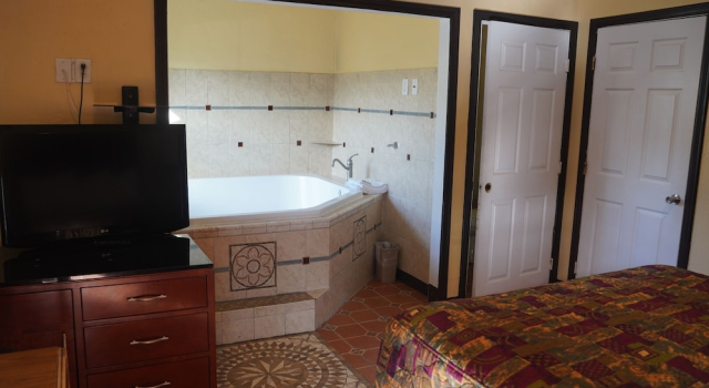 Номер Luxury Mission Bell Motel