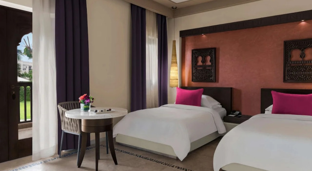Люкс с 2 комнатами Salalah Rotana Resort