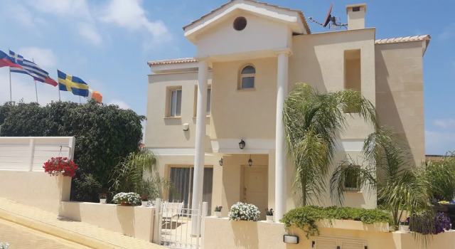 Anthorina Villa 1, Book Villa Hotels in Protaras with Parking, near Neolithic Settlement, Parking
