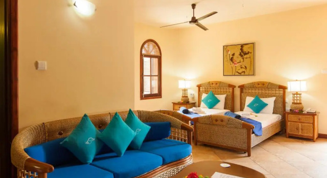 Семейный люкс Castello Beach Hotel
