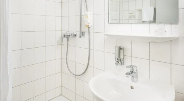 Одноместный номер Standard viavelo house am Seepark