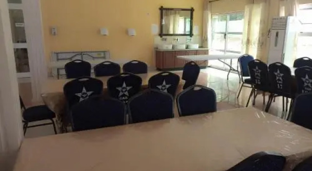 G R N M A Hostel, Rezerwuj Hostel Hostele w Akra, Hostel