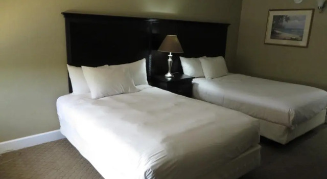 Четырёхместный номер Standard Ramada by Wyndham Lake Placid