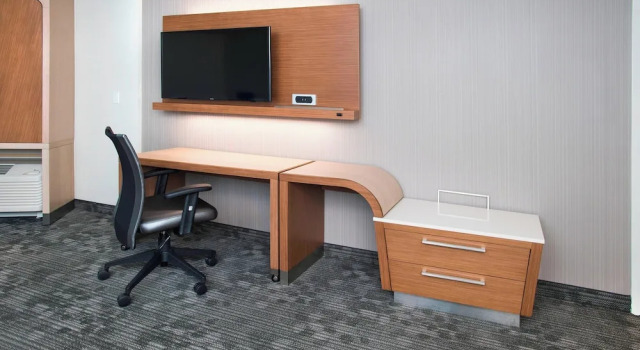 Люкс Courtyard by Marriott Redwood City
