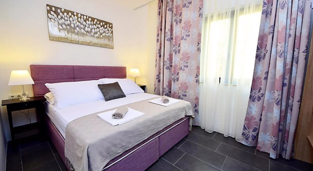 Lozna Residence 10520, Rezerwuj Hotel Hotele w Split-Dalmatia County z parkingiem, Parking