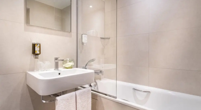 Трёхместный номер Standard Waldorf Montparnasse