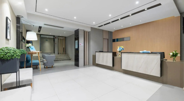 Homeinn Selected Hotel (Xiaogan Hubei Engineering College), Book Hotel Hoteller i Xiaogan med parkering, Parkering