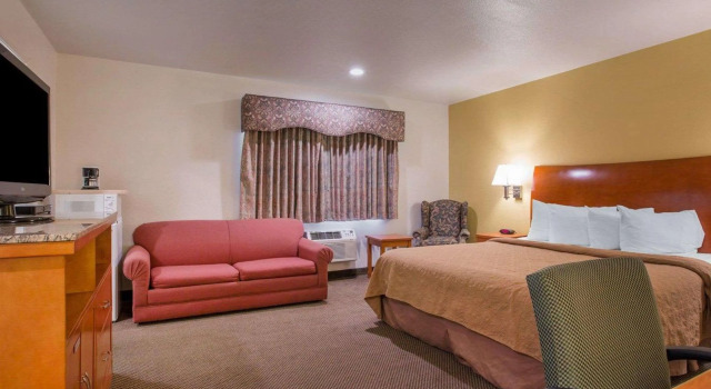 Quality Inn Santa Cruz Downtown Area, Забронировать Отель Санта-Круз Santa Cruz and Vicinity, рядом с Pacific Garden Mall