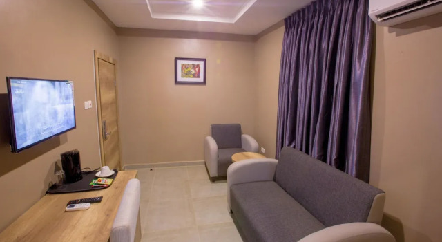 Полулюкс Ivana Suites