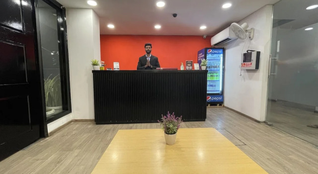 Saltstayz Select- Medicity (Near Medanta Hospital)