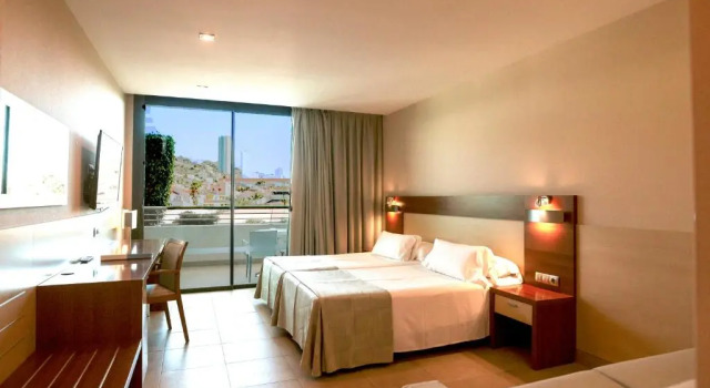 Двухместный номер Standard Hotel Deloix Aqua Center