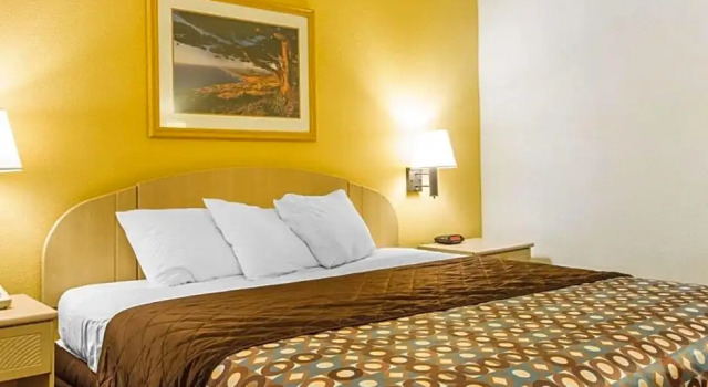 Двухместный люкс с видом на окрестности Pacific Coast Inn