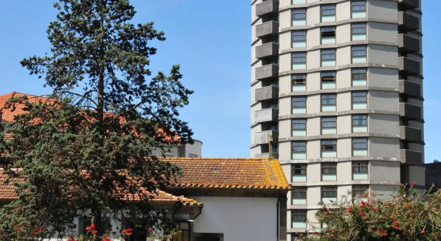 Hotel Dom Henrique - Downtown, Забронировать Отель Cedofeita / Santo Ildefonso / Se / Miragaia / Sao Nicolau e Vitoria Порту, рядом с Дом-музей Абилиу-Мануэла ди Герра-Жункейру