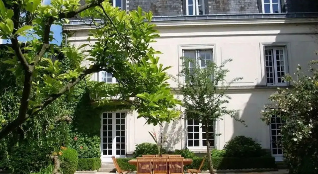 Villa Trianon Versailles, Book Villa Le Chesnay 