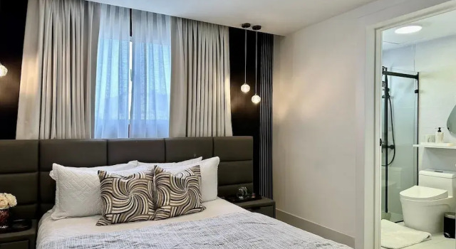 Апартаменты Deluxe с балконом Shalom Residences By YellowKey