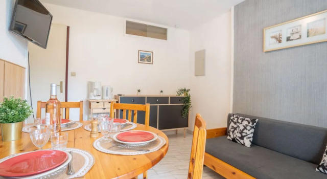 Les Cyprianes 22915, Book Hotel Hotels in Camargue with a Pool, Swimming Pool