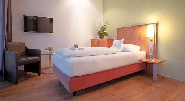 Семейный номер Standard с видом на сад Parkhotel St.Leonhard