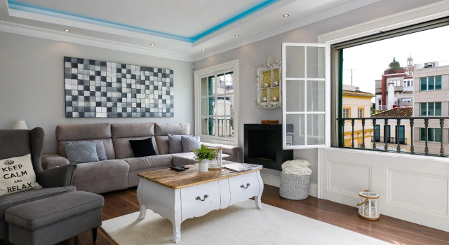 3 Bedrooms Luxury Penthouse with views. THE BEST LOCATION IN MALAGA, Забронировать Отель Малага - центр Малага, рядом с Музей Кармен Тиссен