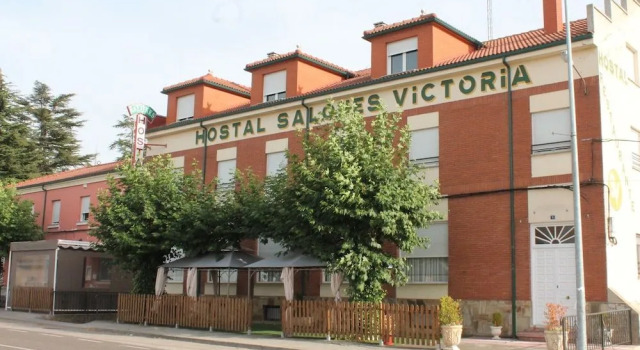 Hostal Salones Victoria, Забронировать Отель Санта-Марина-дель-Рей 