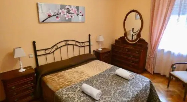 Apartamentos Turisticos Avila Villa Carmen II, Забронировать Вилла Виллы Авила, рядом с Церковь Сан-Педро, Вилла