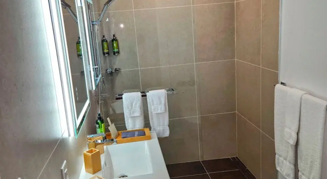 Номер Classic The Royal Manor Inn