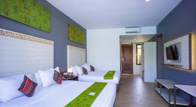 Habitación familiar Estándar con vista a la piscina Grand Harvest Resort & Villas