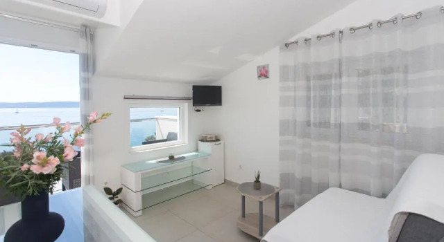 Апартаменты Apartments Bandić - 30 meters to the beach