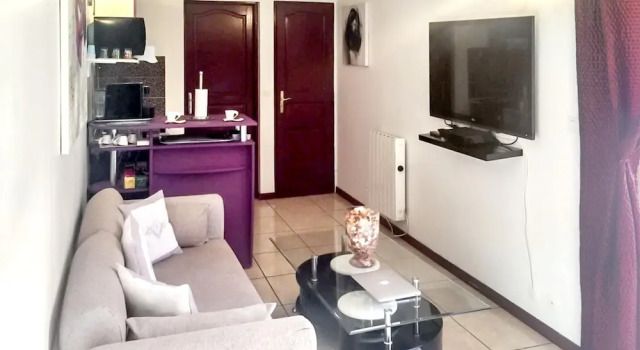 Studio in Tremblay-en-france, With Enclosed Garden and Wifi