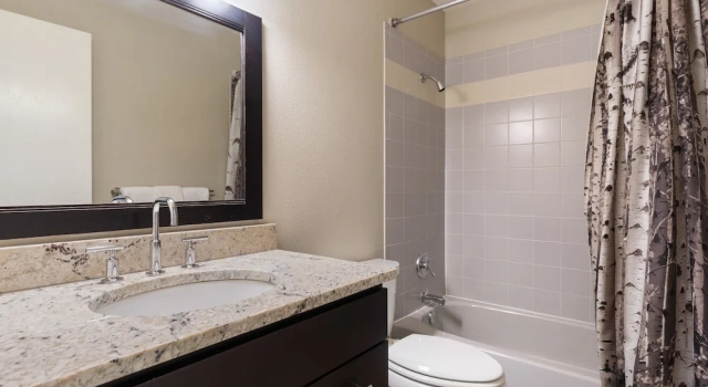 Коттедж с 4 комнатами Ghostriders 10 by Avantstay Penthouse Suite w/ Large Patio & Mountain Views!