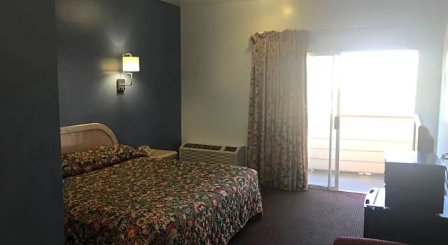 Двухместный номер Standard с балконом Surfside Inn Redondo Beach