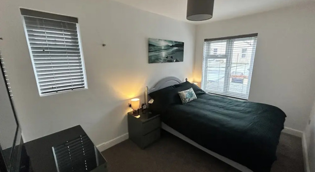 Коттедж House - Sleeps 6, Pet Friendly & Courtyard