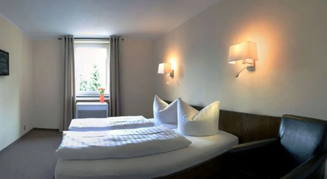 Waldhotel Im Wiesengrund, Boek Hotel Huertgenwald 