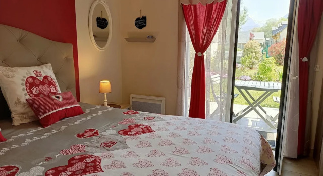 Le Balcon des Cimes, Rezerwuj Hotel Beaucens Hautes-Pyrénées