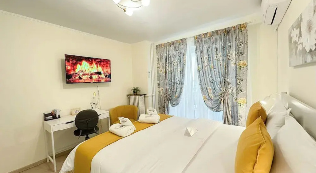 Студия Superior Sunrise Apartments City Center
