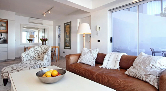 Апартаменты Camps Bay Terrace Suite