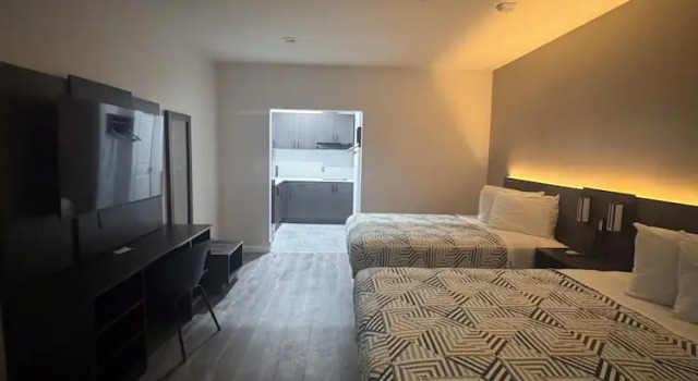 Четырёхместный люкс Standard Studio 6 Humble, TX
