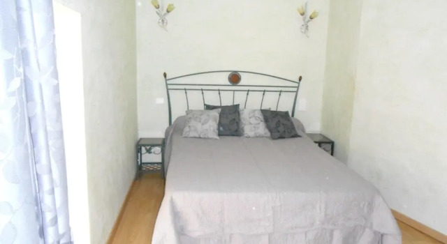 House With 2 Bedrooms in Peyrusse le Roc, With Enclosed Garden, Book Hotel Auzits 
