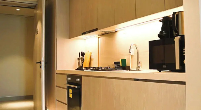 Апартаменты Business Casa Royale Vacation Home - JVC
