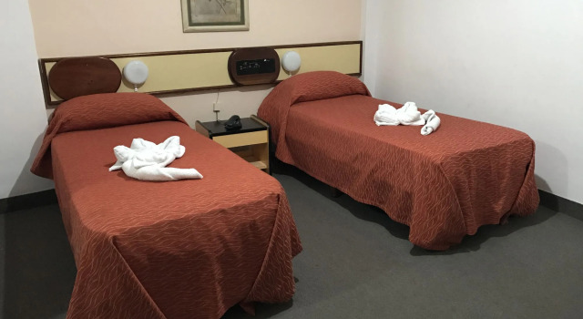 Luz y Fuerza, Rezervasyon Otel Buenos Aires yemekli oteller, Yarım Pansiyon / Tam Pansiyon