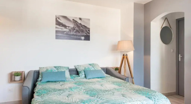 Apartment T2 Confort - Calme - Proche plage, Забронировать Апартаменты/квартира Ла-Сьота Calanques National Park, рядом с Saint Jean