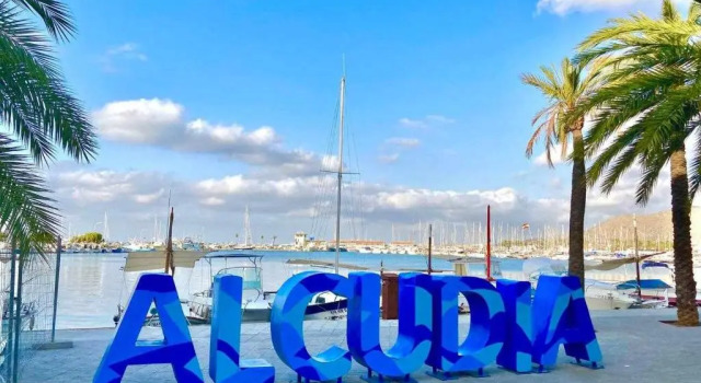 Апартаменты NEW Apt RELAX HOME a 150 m del mar WIFI y Piscina