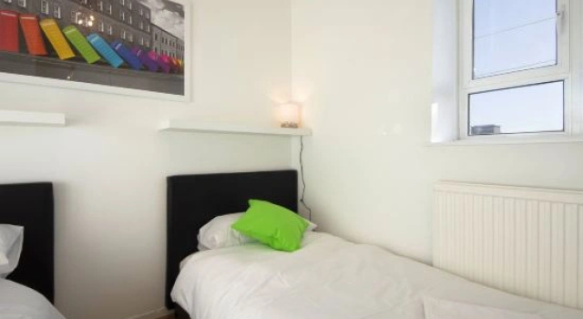 Люкс Spacious 5-Bed flat Sleeps 7   Tube to Centre